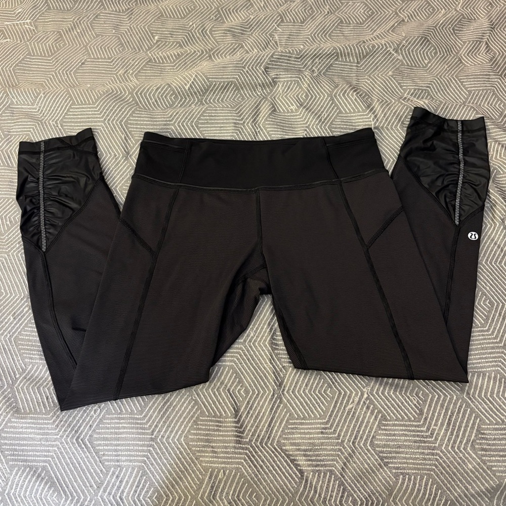 Lululemon Black Speed Tight Leggings Ruffle / Rouching